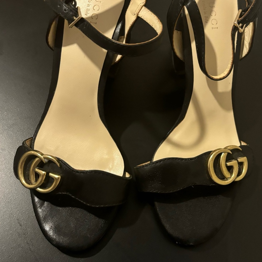 Gucci Black and Gold Heels with Elegant Design